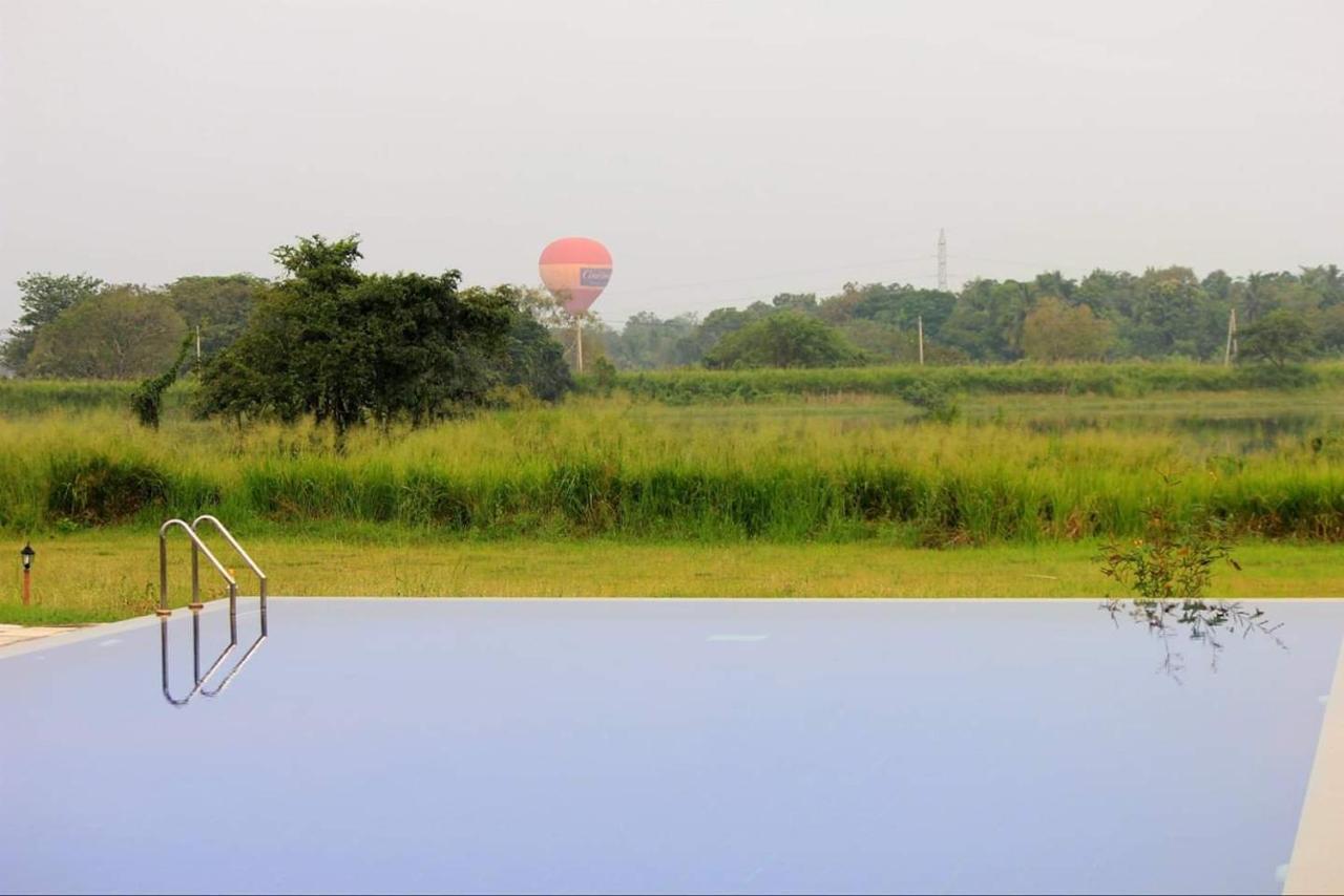 Rho Sigiriya Lake Edge Retreat Kibissa Exterior photo