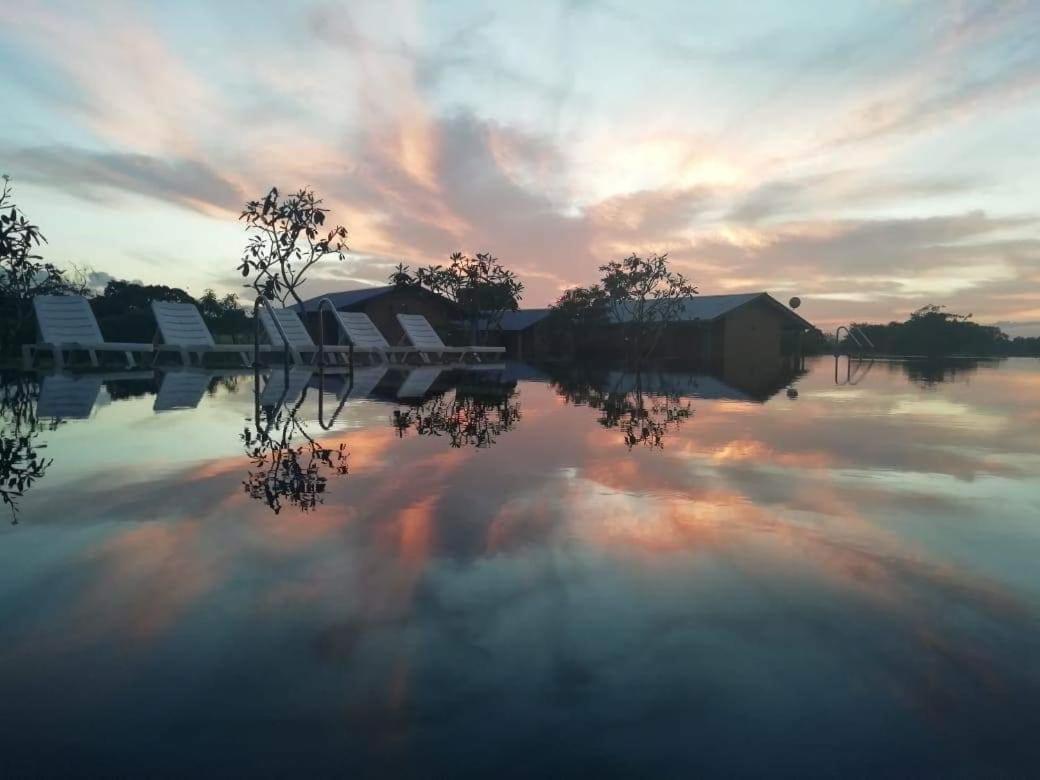 Rho Sigiriya Lake Edge Retreat Kibissa Exterior photo